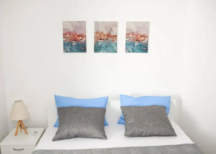 Dita Διαμέρισμα Τρογκίρ